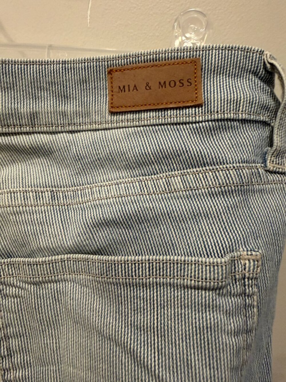 Mia & Moss "Bennet" Slim Boyfriend Jeans — Size 4/27